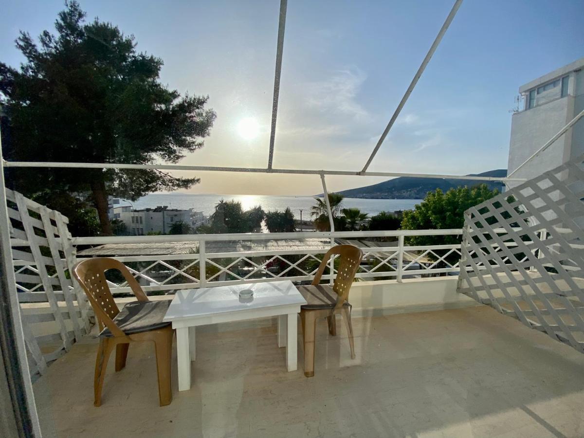 Saranda Hotel Exterior photo