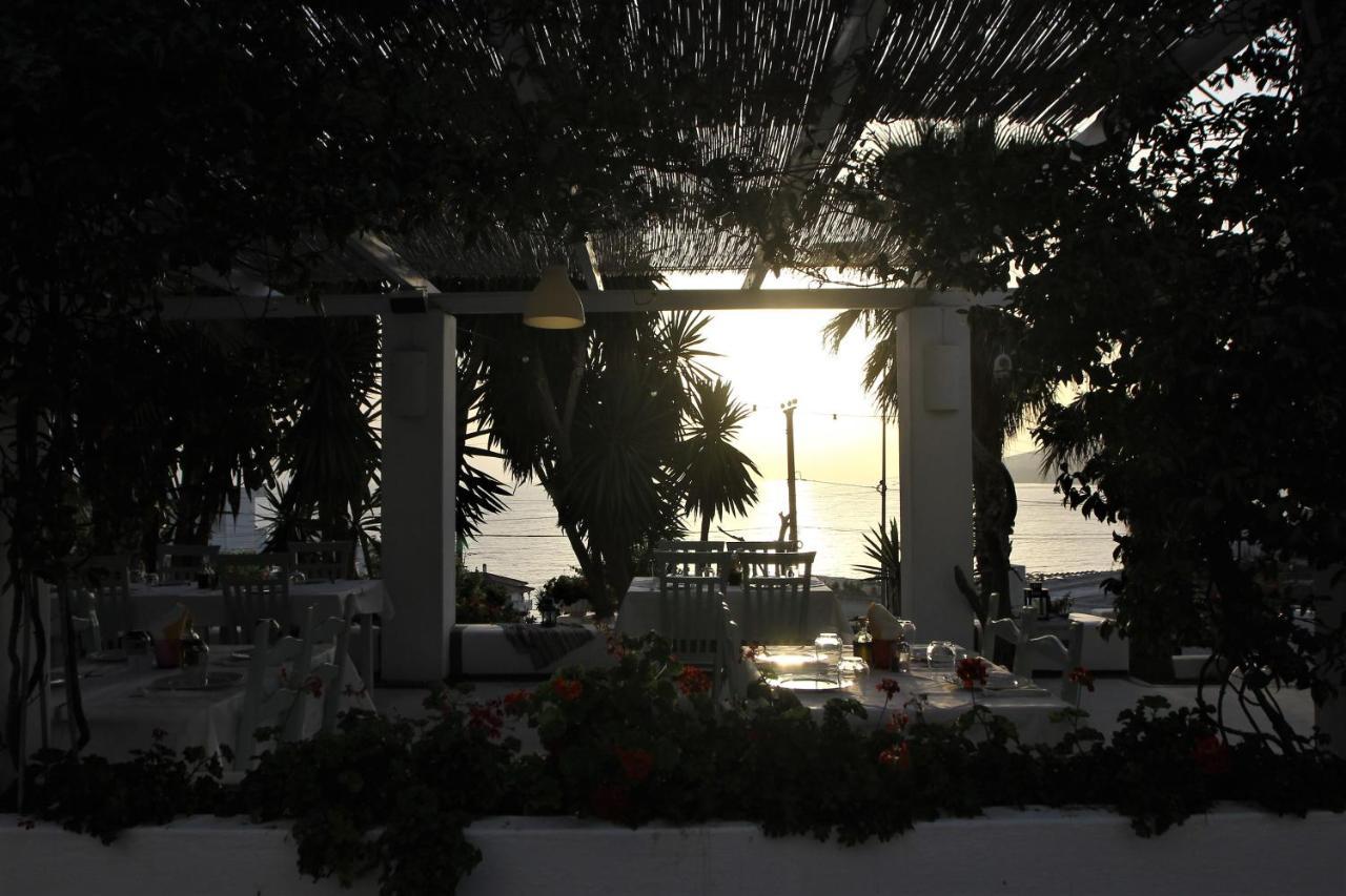 Saranda Hotel Exterior photo