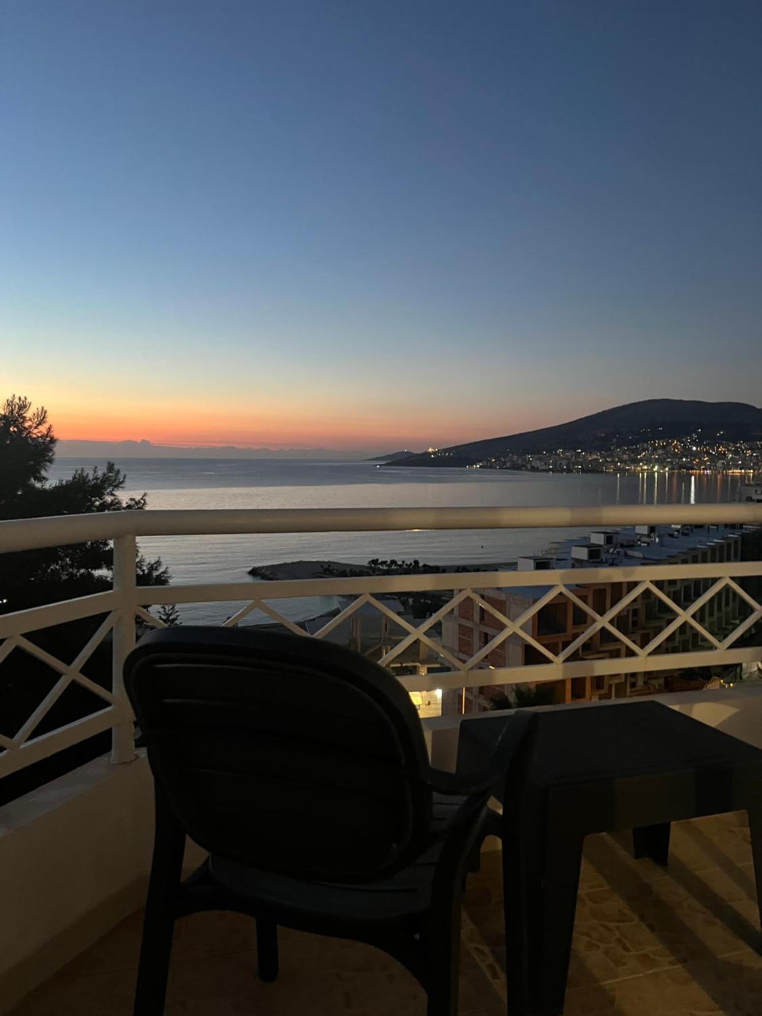 Saranda Hotel Exterior photo